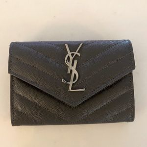 YSL Saint Laurent Cassandre Matelasse Small Envelope Wallet in Gray / Silver
